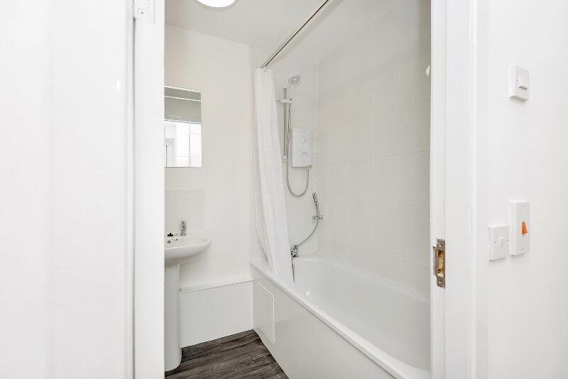 Apartment in Dundee - More