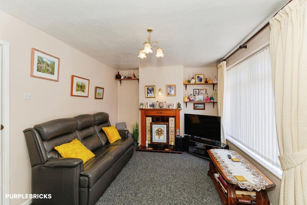 House in Northampton, Duston - View 4
