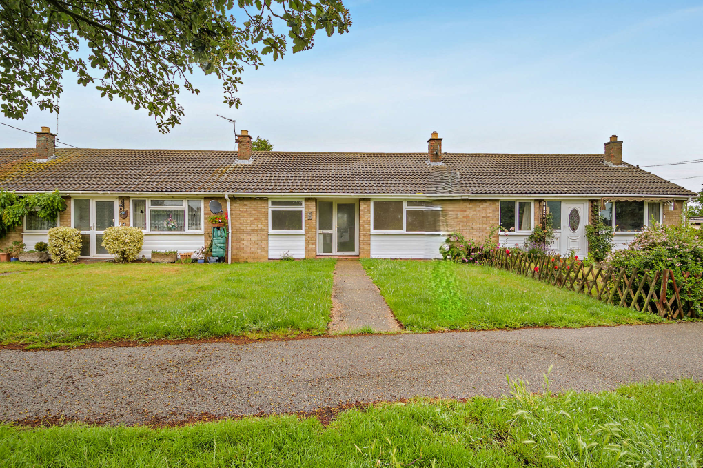 Main image of property: Linden Way, Haddenham