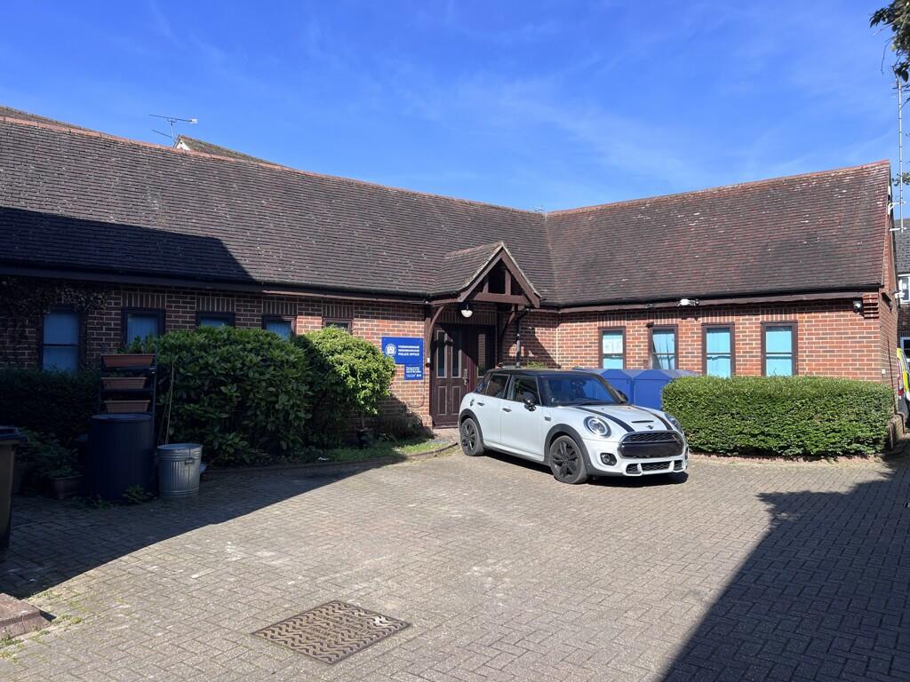 Main image of property: West Wing 'The Old Schoolhouse', Provost Street, Fordingbridge, Hampshire, SP6 1AY