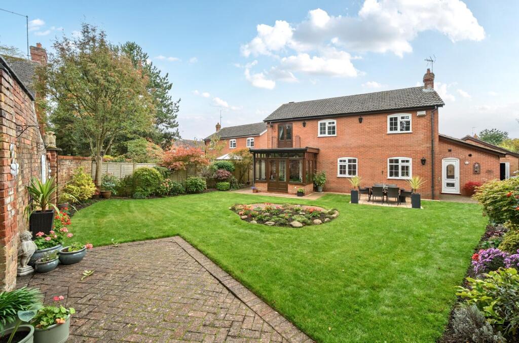 School Lane, Lubenham, Market Harborough photo 3