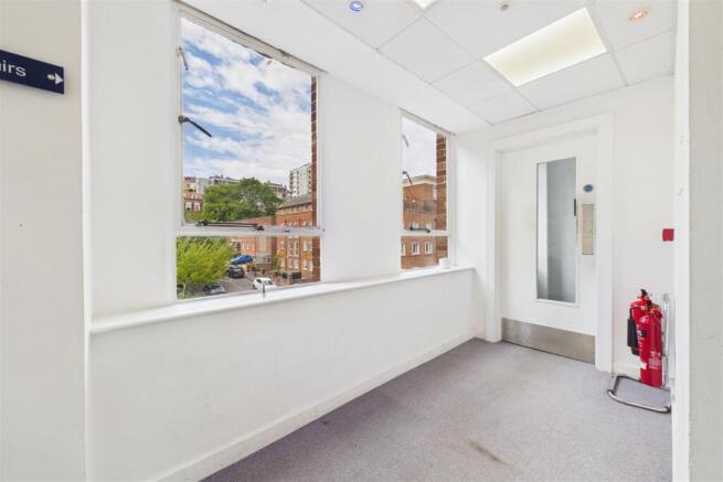 25 King Square, Stokes Croft, Bristol BS2 8JN | Fr