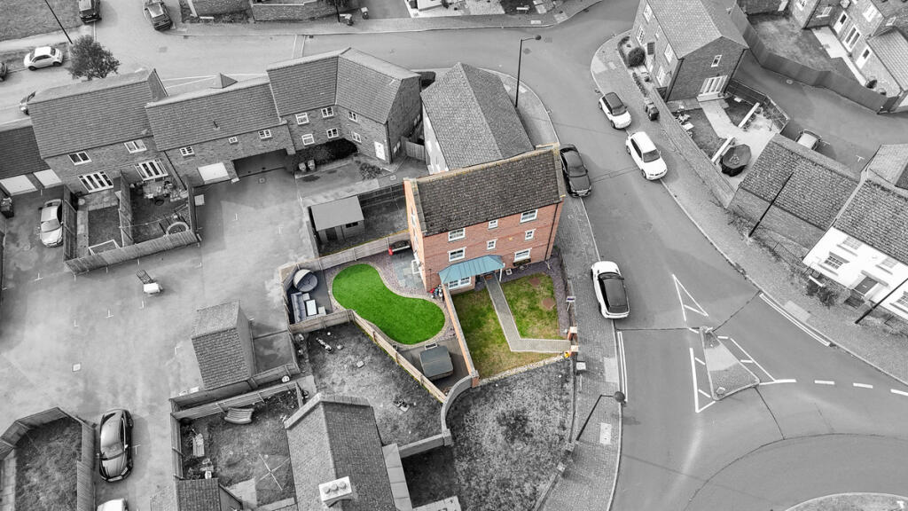 Field Leys Way, Birstall, LE4 photo 2