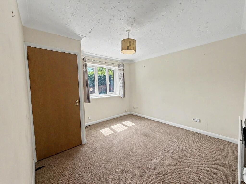 16 Stanley Way, Daventry, NN11 0SE photo 2