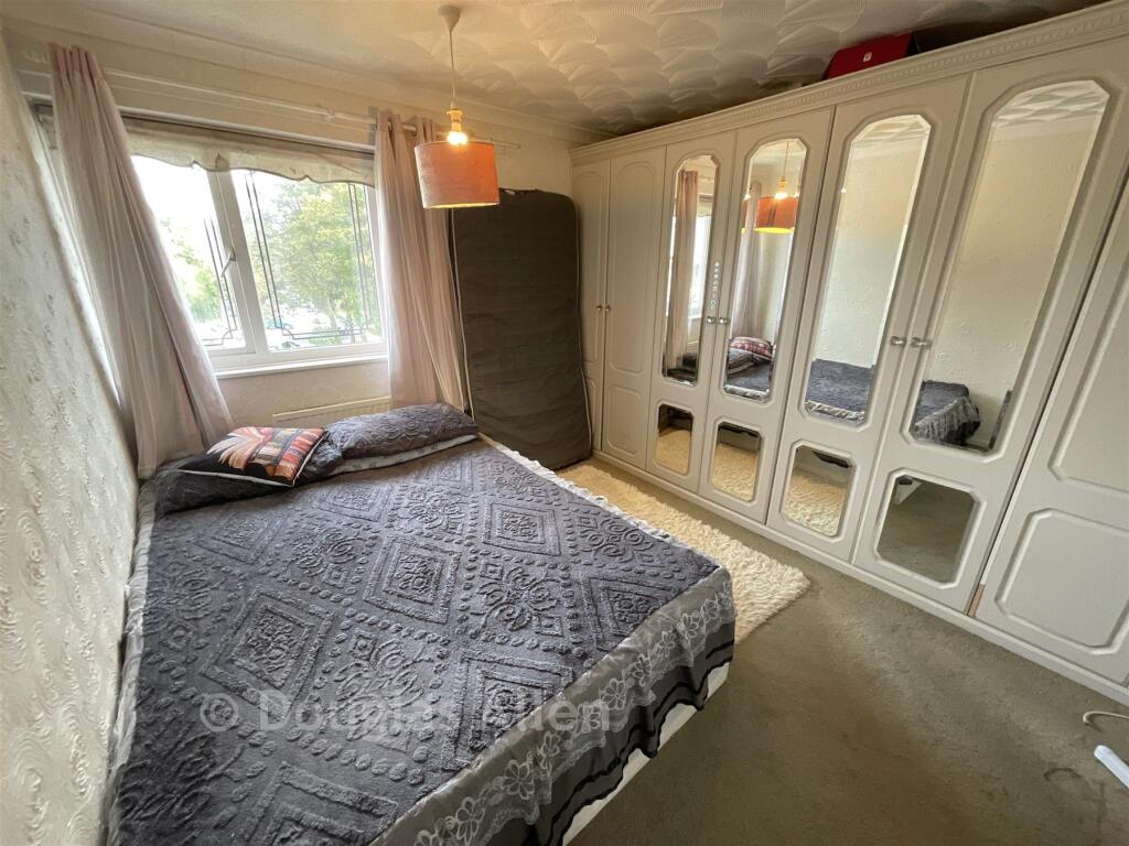 House in Southend-on-Sea - View 5