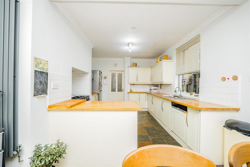 St. Nicholas Road, Barry photo 4