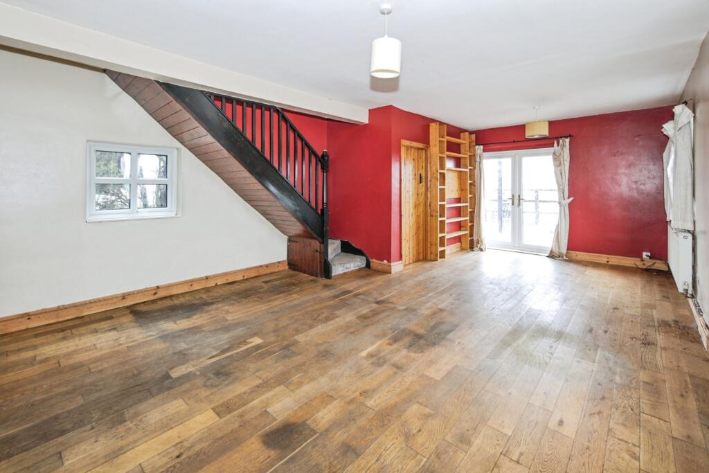 House in North Warwickshire, Hartshill - View 4