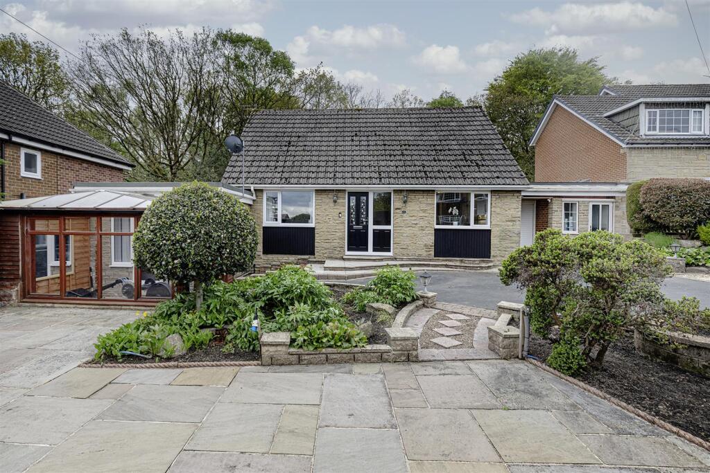 Main image of property: Delves Wood Road, Beaumont Park, Huddersfield