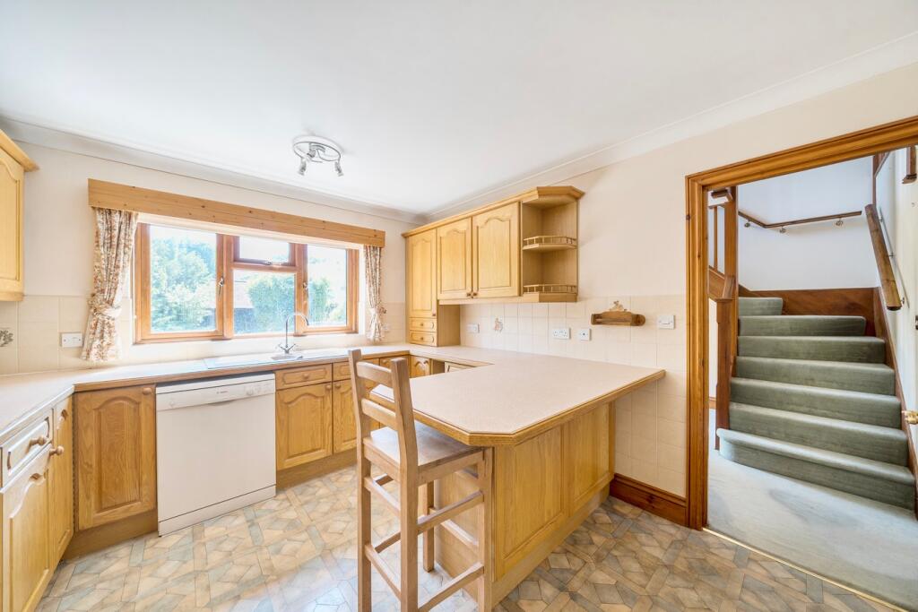 Bisterne Close, Burley, Ringwood, BH24 - View 5