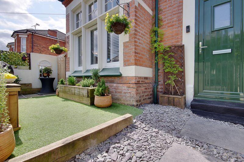 Apartment in Bournemouth - View 2