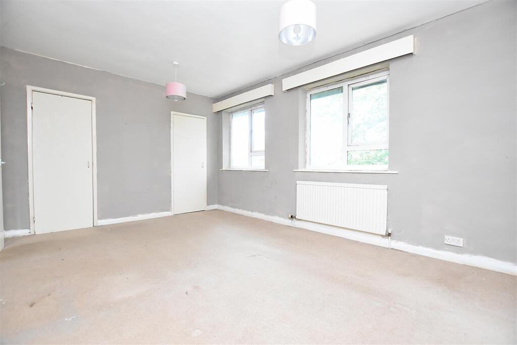 Kingsmills Road, Wrexham photo 4