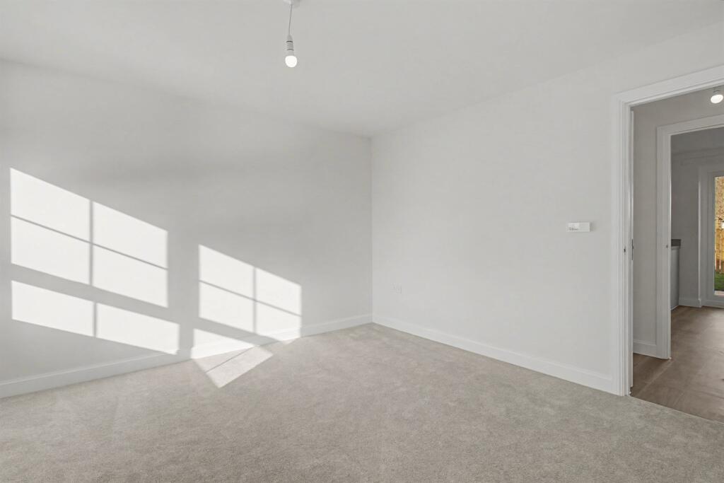 House in Doncaster, Harworth Bircotes - View 5