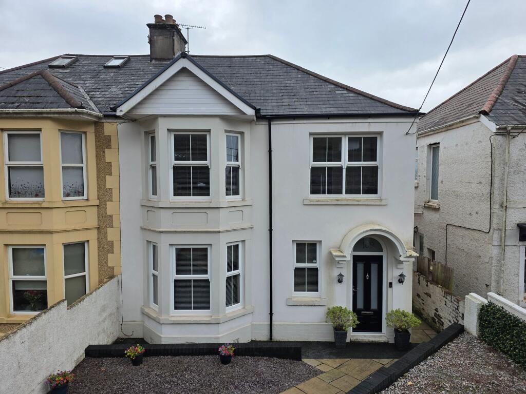 Main image of property: Pentyla Baglan Road, Baglan, SA12