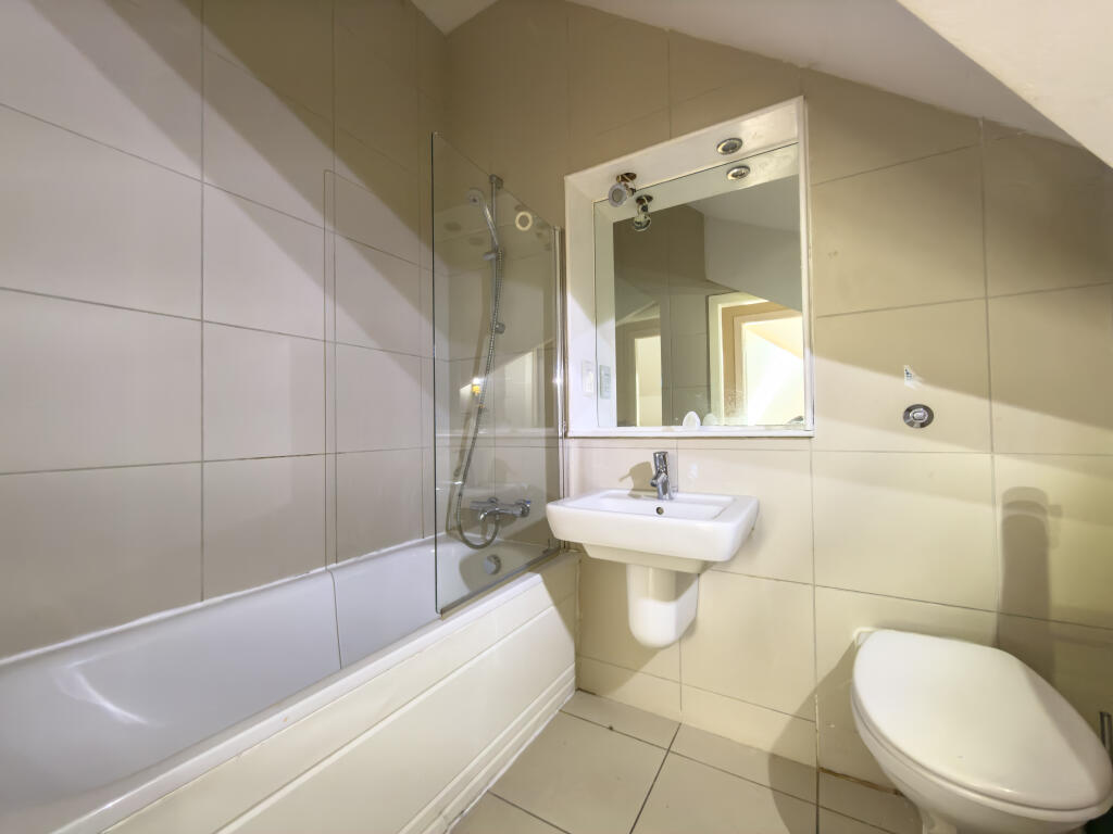 Apartment in Newcastle upon Tyne, Battle Field - View 5
