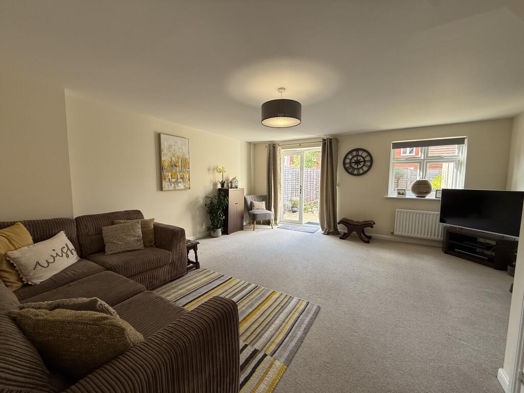 House in Swindon - View 3