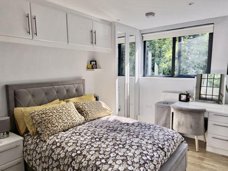 Beautiful Apartment - No Chain photo 2