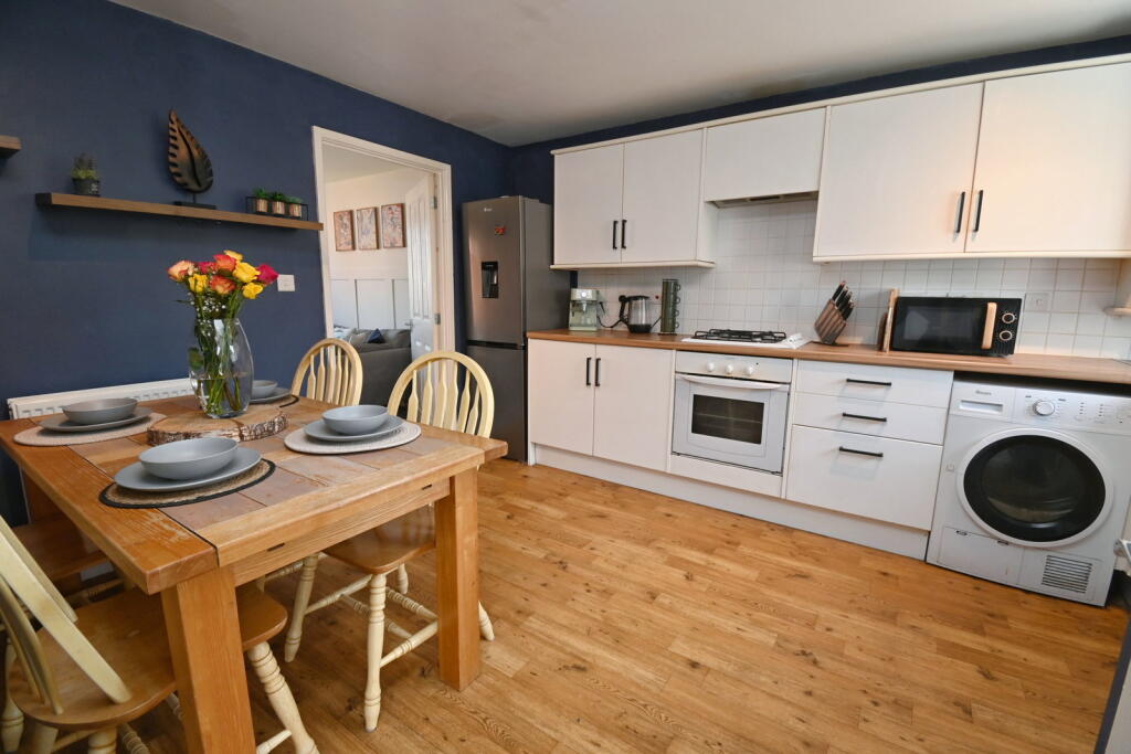 Main image of property: Bracken Court, Barnsley, S70 3NY
