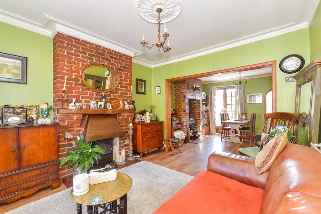 Queen Street, Littlehampton, West Sussex - View 6