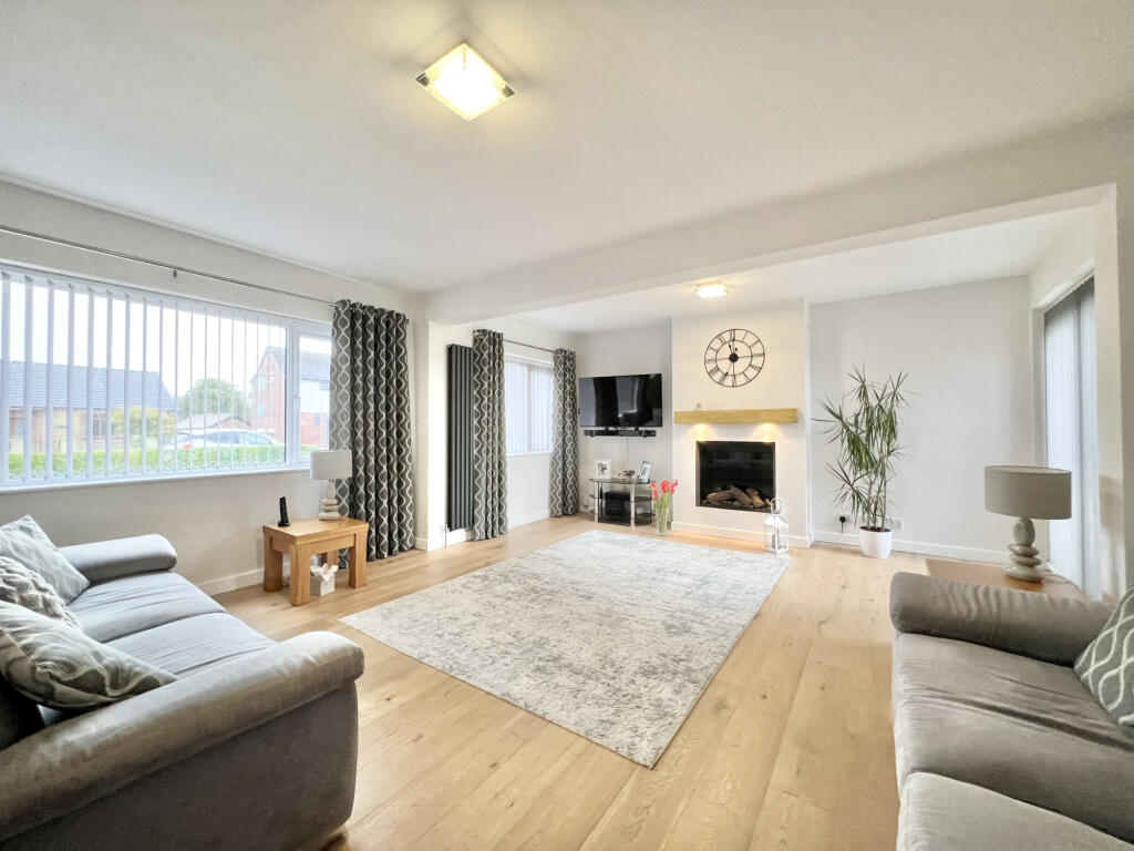 Lancaster Road,  Knott End on Sea, FY6 photo 3
