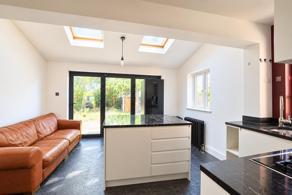 House in Twickenham - View 5