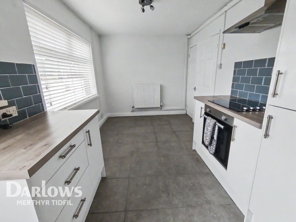 Chase View, Merthyr Tydfil photo 4