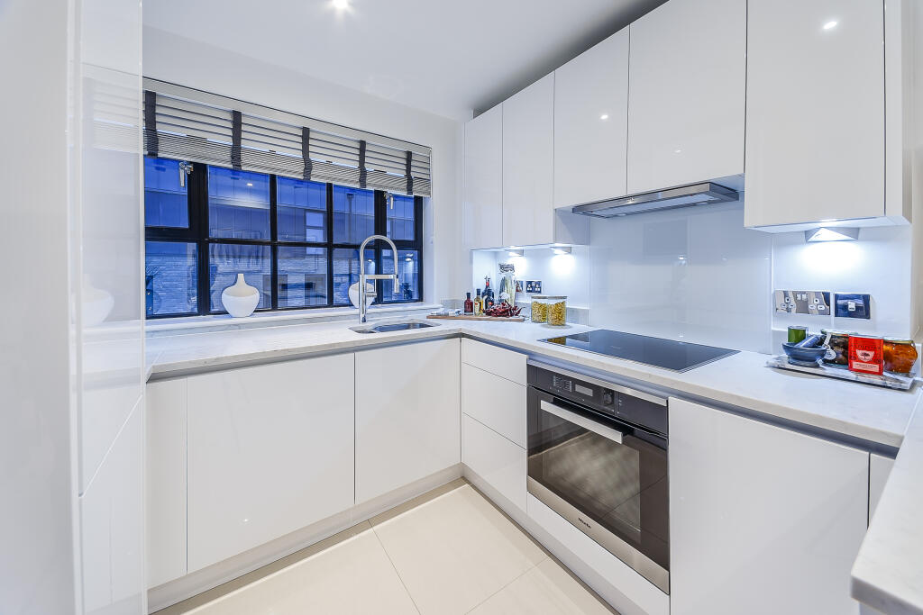 Apartment in London - View 5