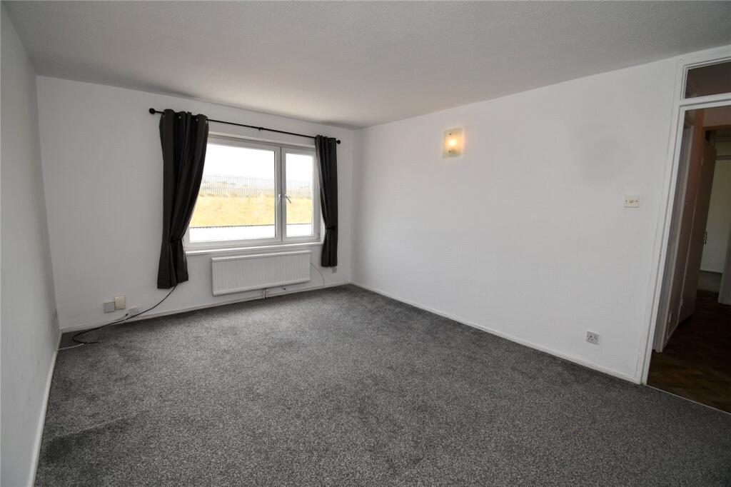 Apartment in Wirral, Liverpool City Region - View 5