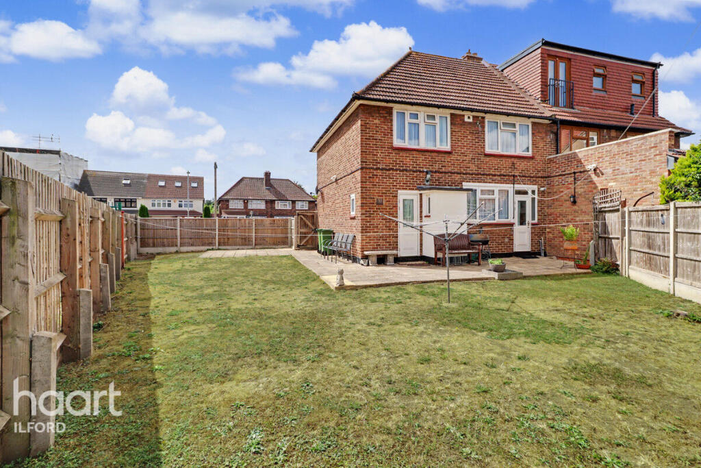 House in London - View 3