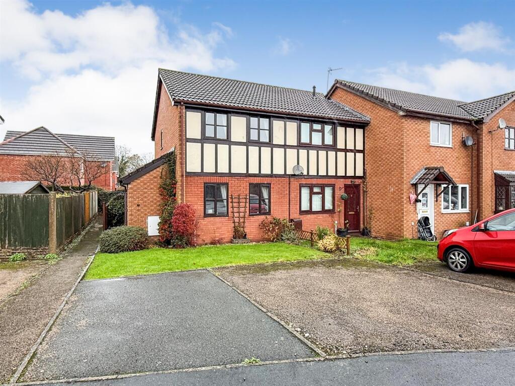 2-bed semi-detached on Ashlands Road, Weston Rhyn, Oswestry, £170,000