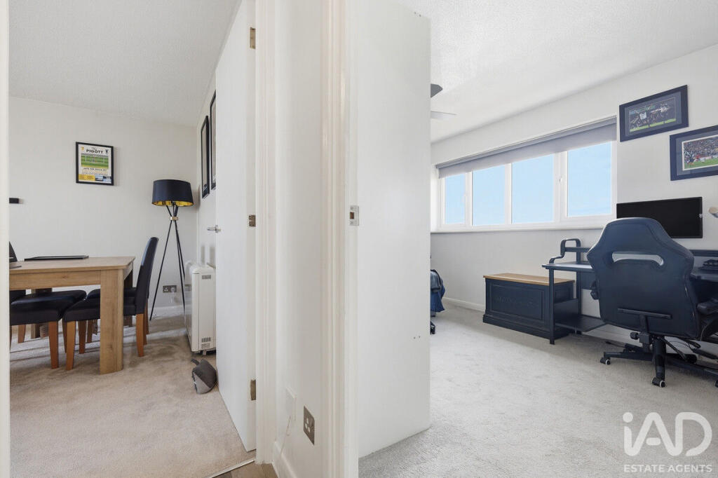 Apartment in Rochford, Hawkwell - More