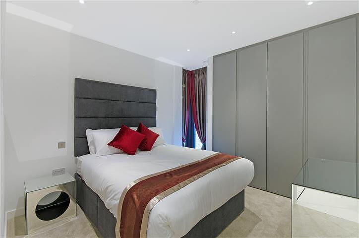 Apartment in London - View 4
