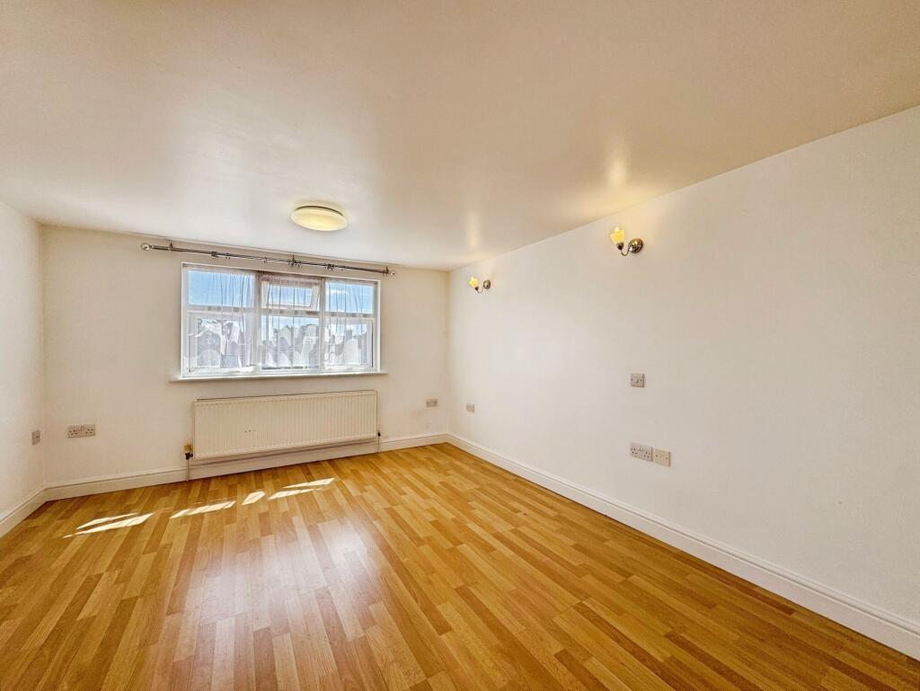 House in London - View 4