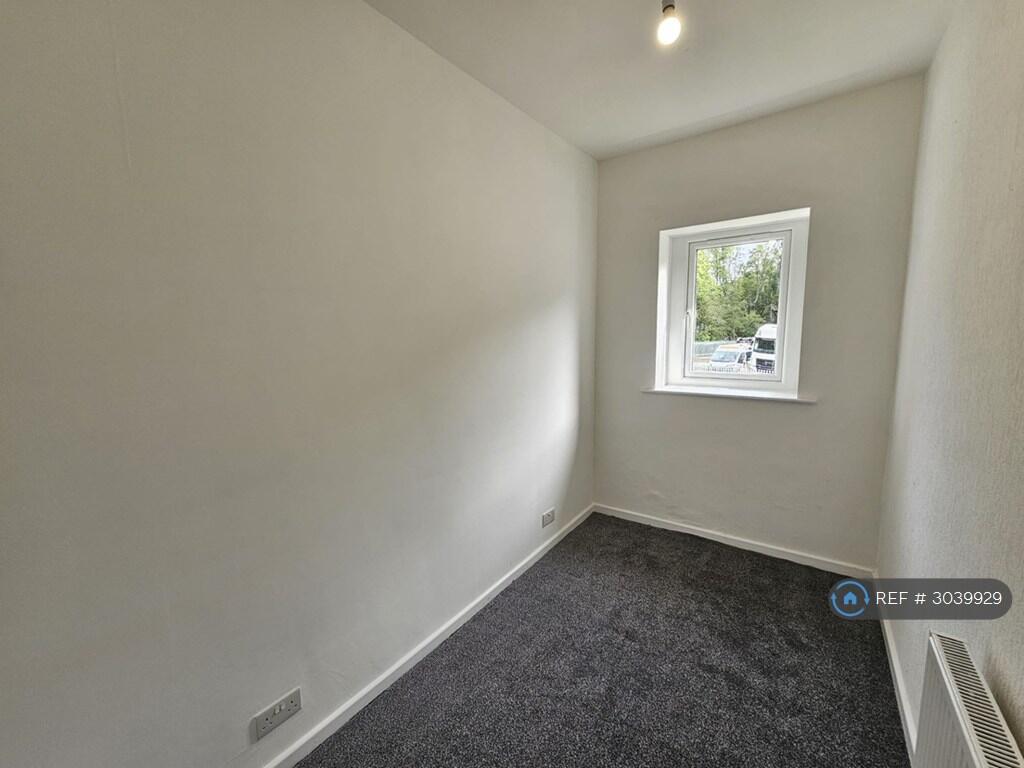 House in Oldham - More