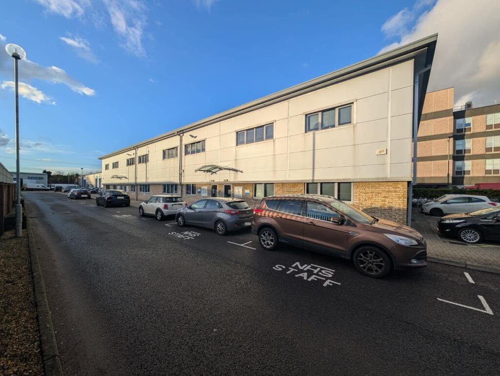 Main image of property: A3 & A4 Segensworth Business Centre, Segensworth Rd, Fareham, Hampshire, PO15 5RQ