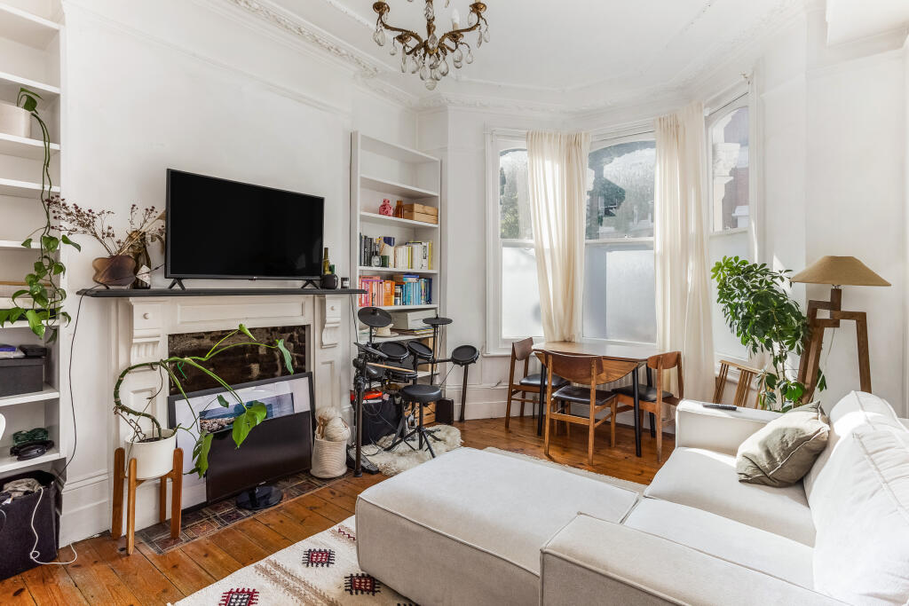 Main image of property: Calabria Road, London, N5