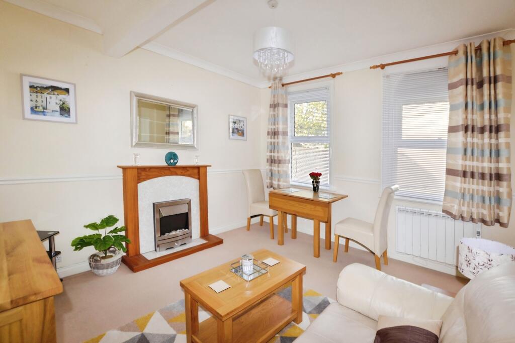 Apartment in Torquay - View 2