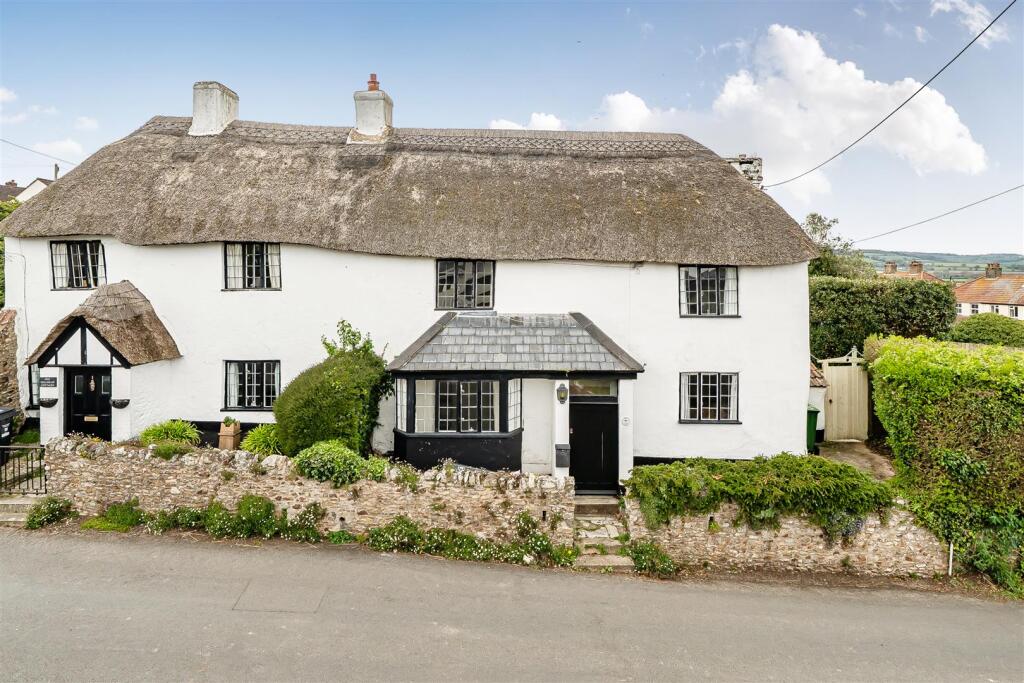Main image of property: Hillhead, Colyton