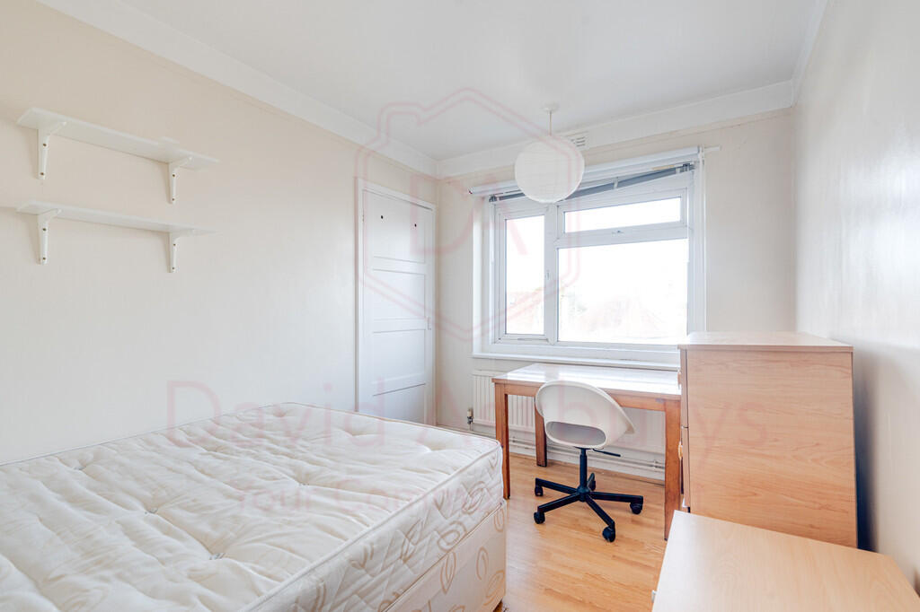 Apartment in London - More