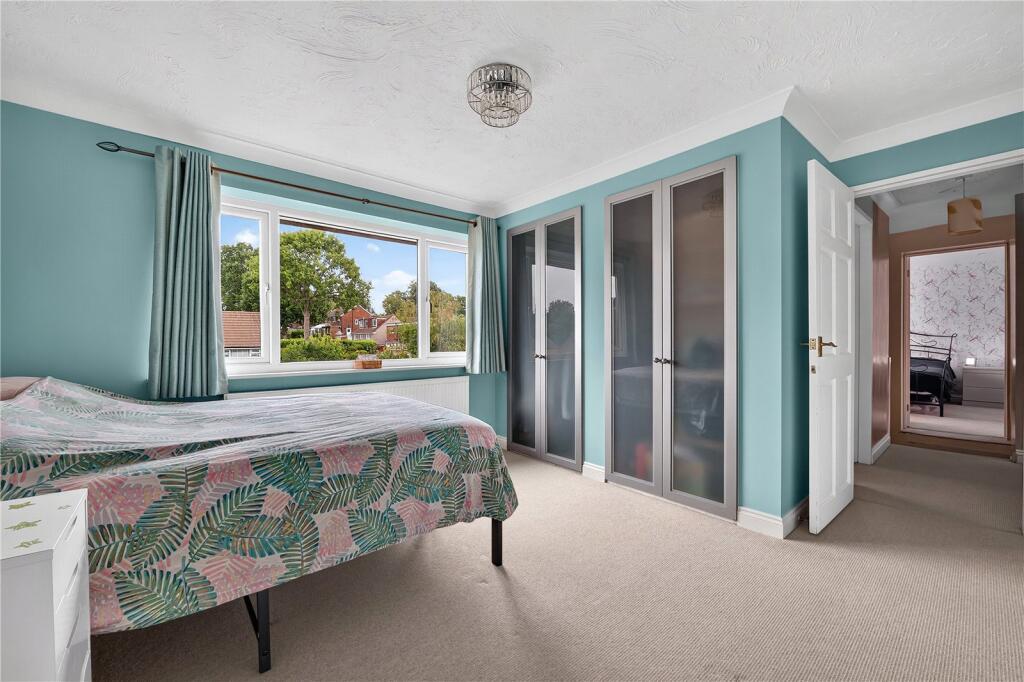 House in Guildford - View 5