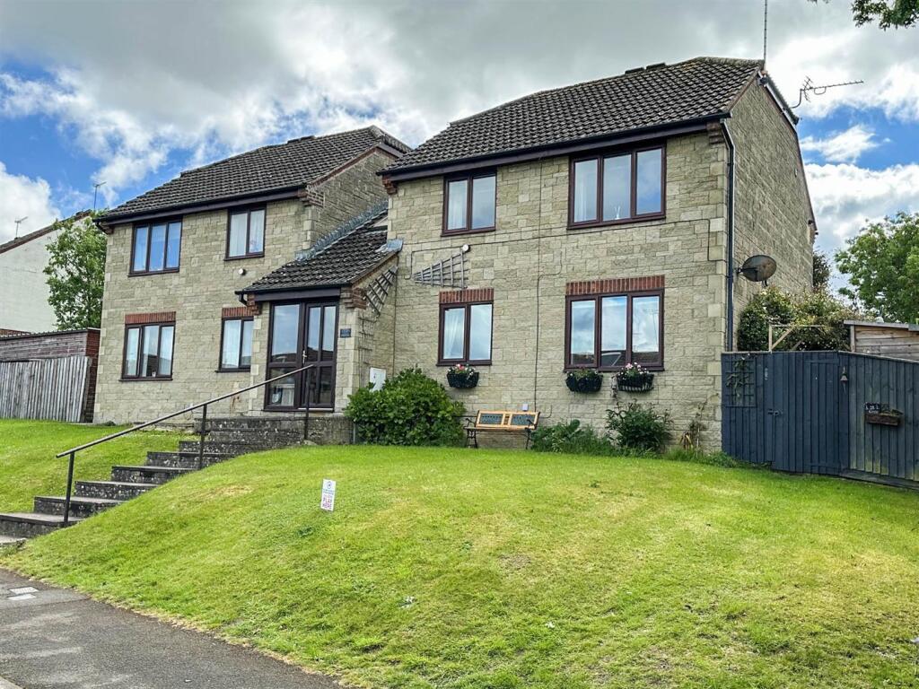 Main image of property: Elmer Close, Malmesbury
