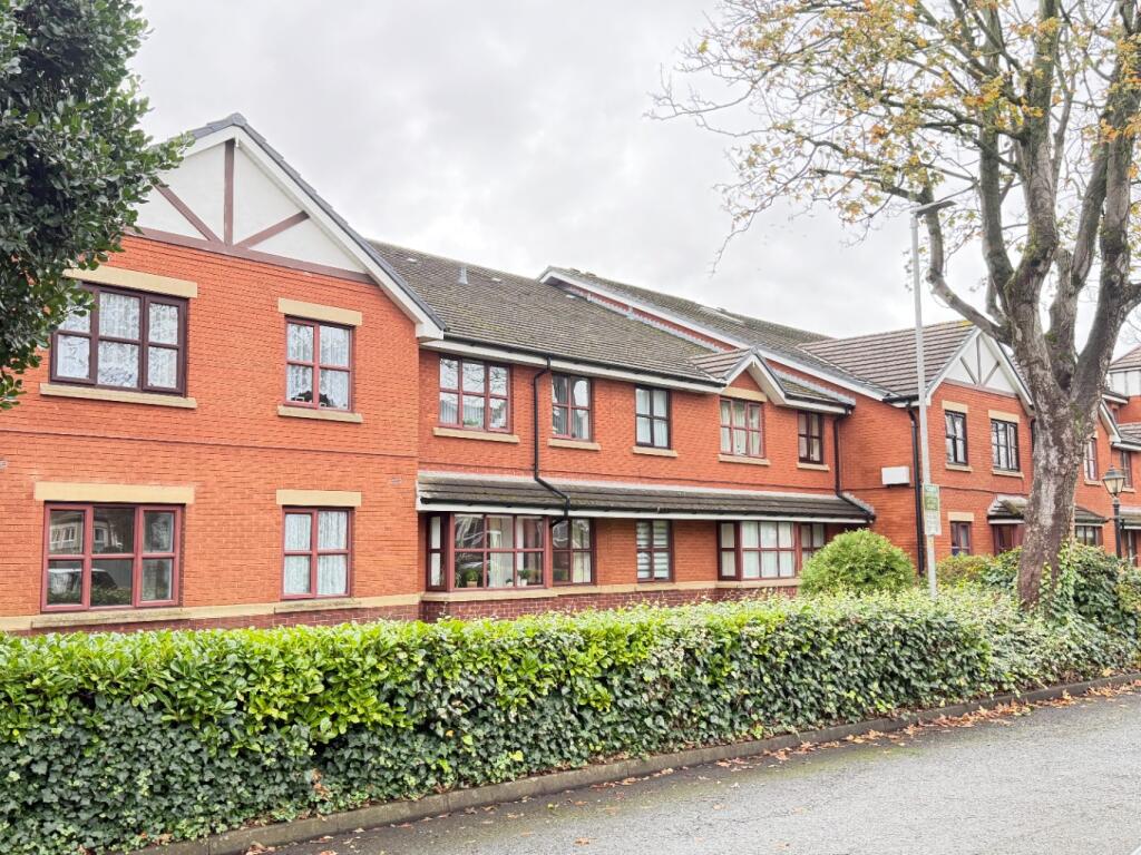 Main image of property: 27 Oxford Court