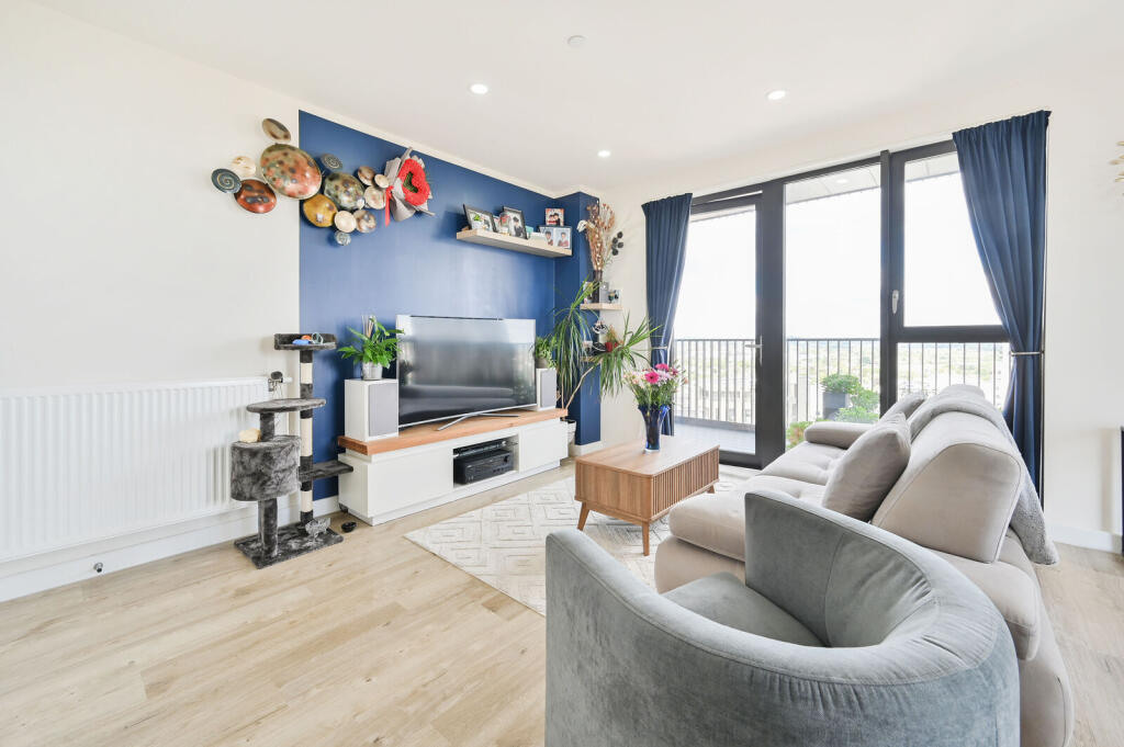 Apartment in London - View 3