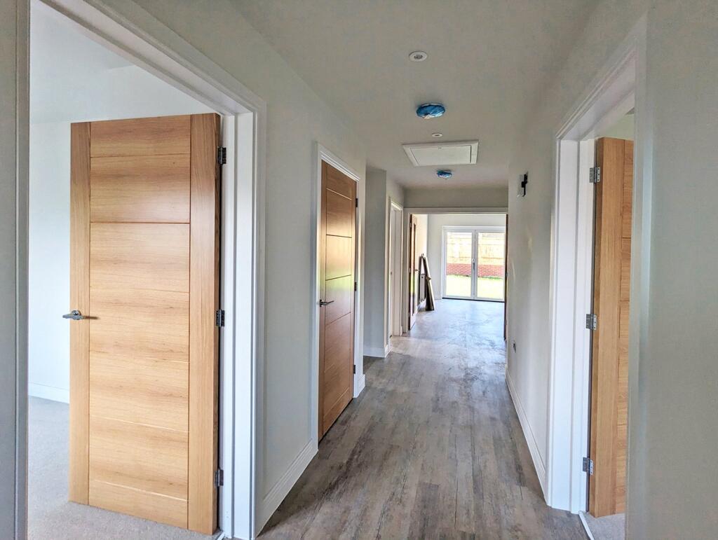Anderwood Drive, Sway, Lymington, Hampshire, SO41 photo 3
