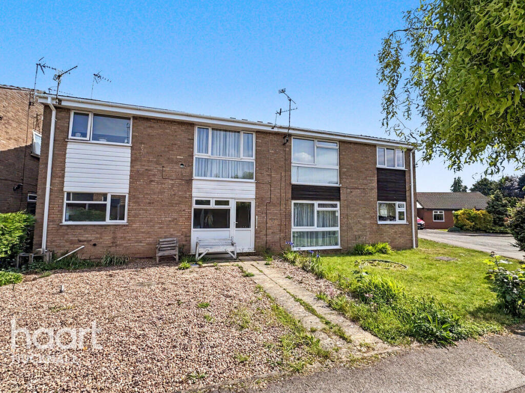 2-bed flat on Balmoral Grove, Nottingham, £100,000