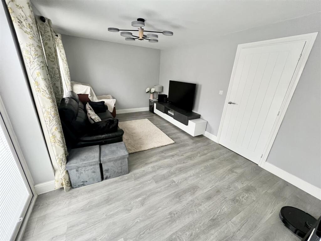 House in Solihull, Blossomfield - More