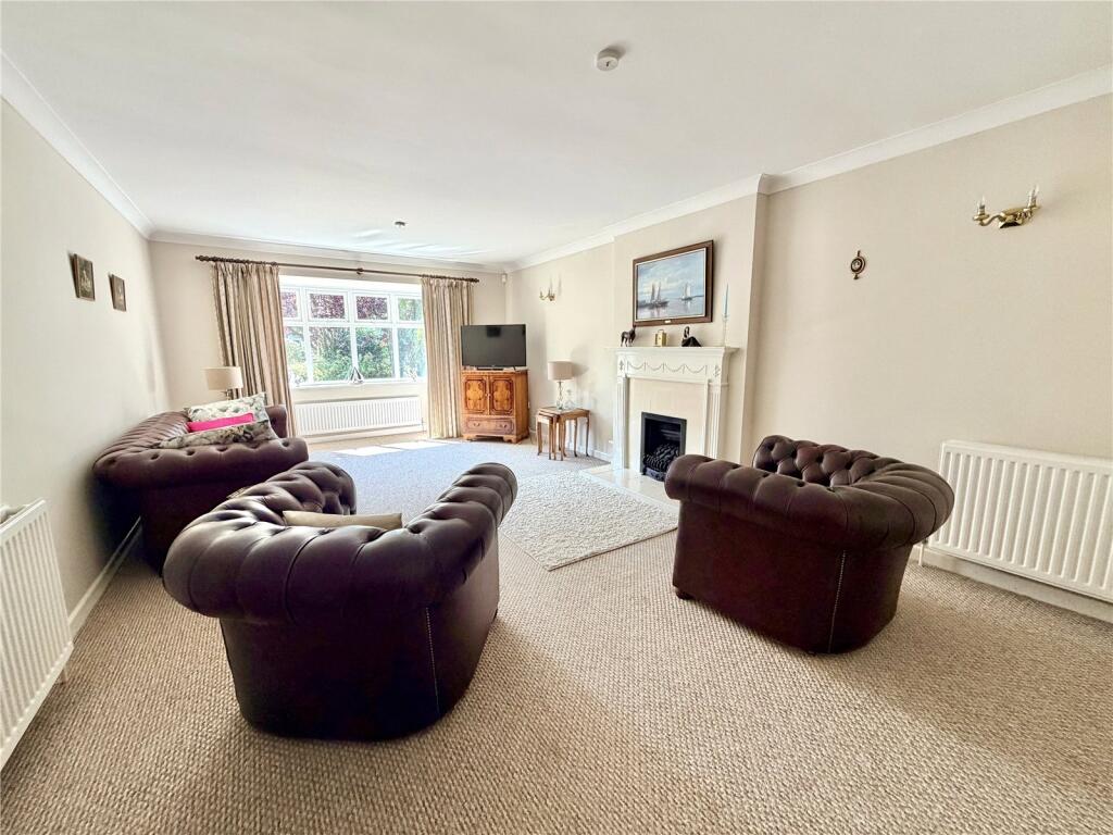 House in Southampton - View 2