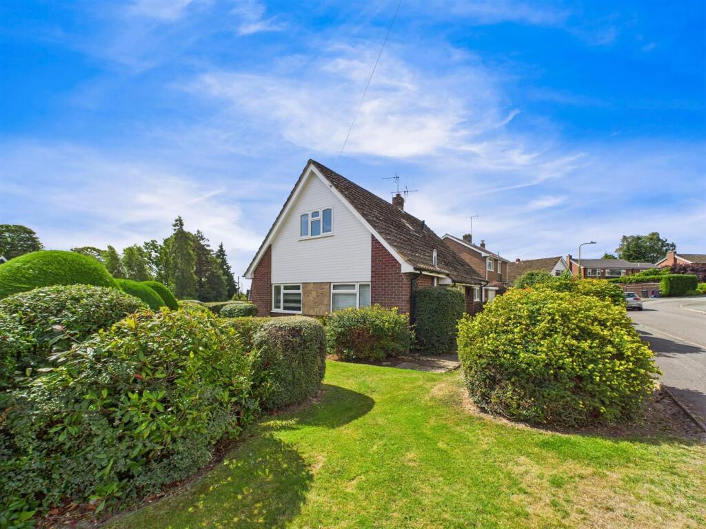 3-bed detached on 1 Bradley Fields, Oswestry, £360,000