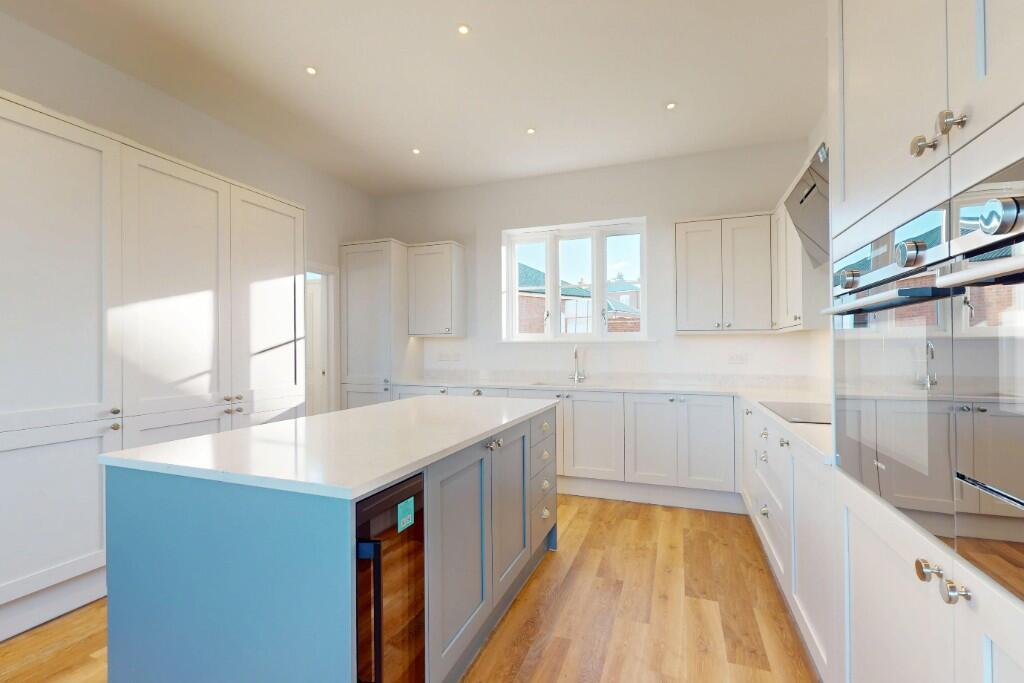 North East Quadrant, Poundbury, 
DT1 3SU photo 4