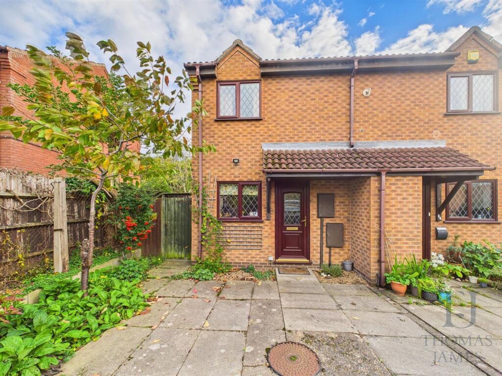 2-bed terraced on Sheepfold Lane, Ruddington, NG11, £225,000