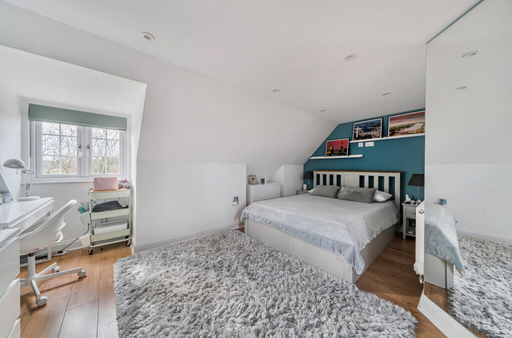 House in Bracknell - View 5